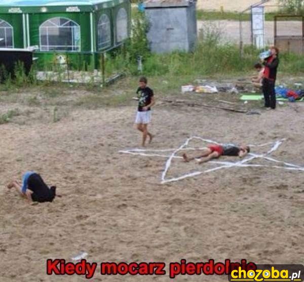 mocarz dopadł