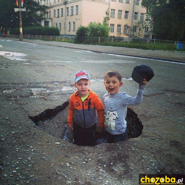 W dziurze