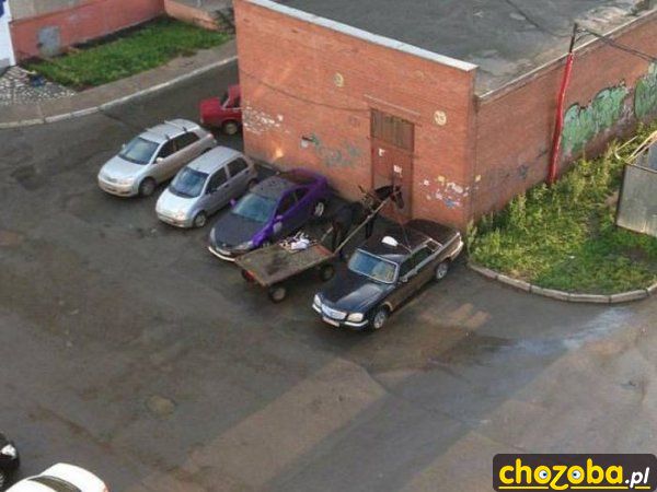 Zaparkował