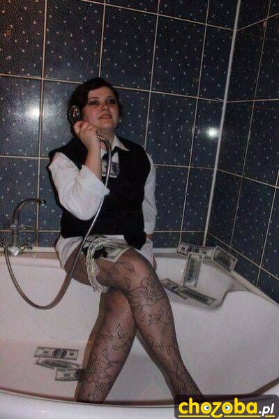Gdy jesteś tak nawalona, że dzwonisz z prysznica