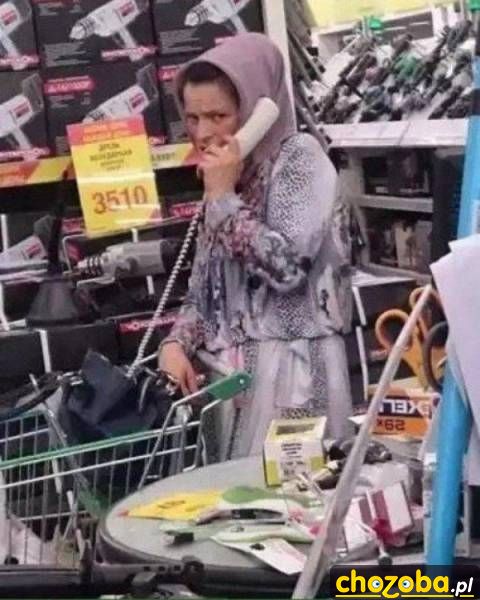 Ze stacjonarnym na zakupach