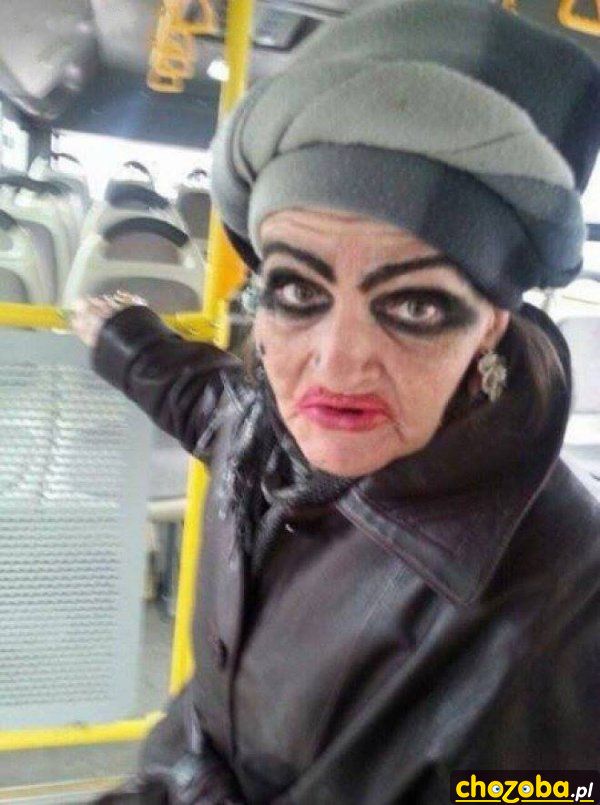 Niunia w autobusie