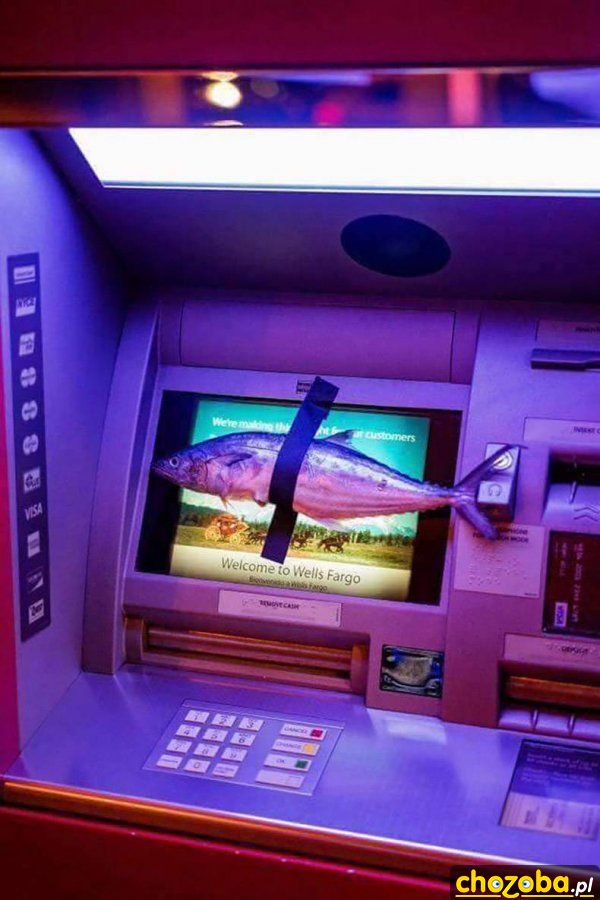 W pewnym bankomacie