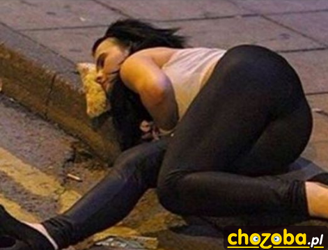 Spanie na pizzy