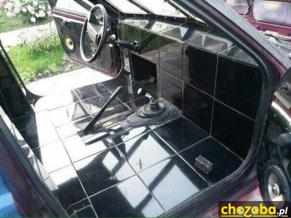 Kafelkarz kupił auto