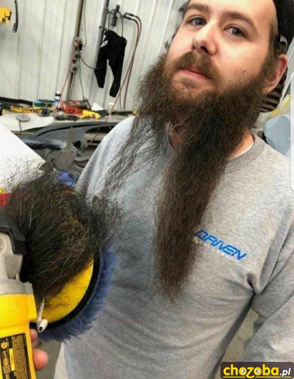 Wciągnęło brodę