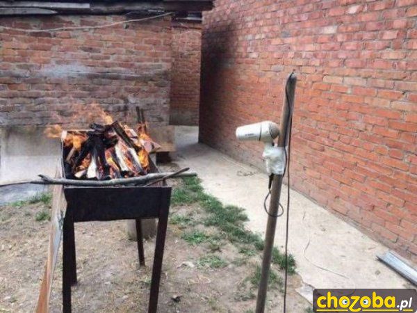 Samorozpalający się grill