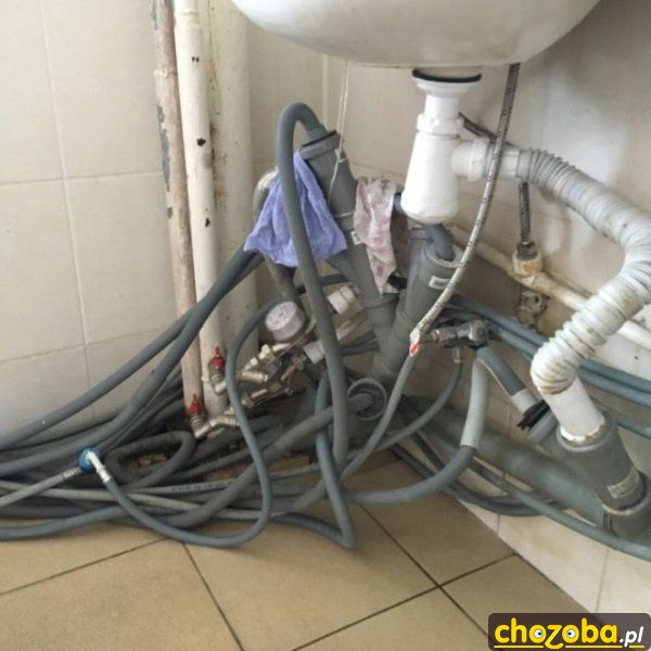 Naćpany hydraulik?