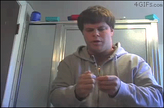 Petardy pod prysznicem