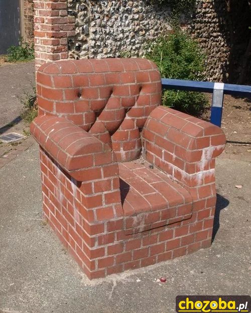 Twardy fotel