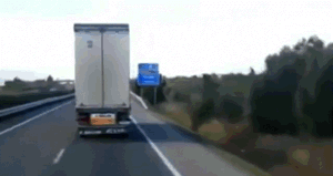 Piździ na trasie