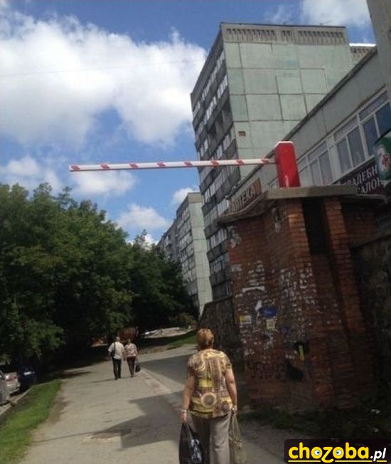 Przejście zamknięte
