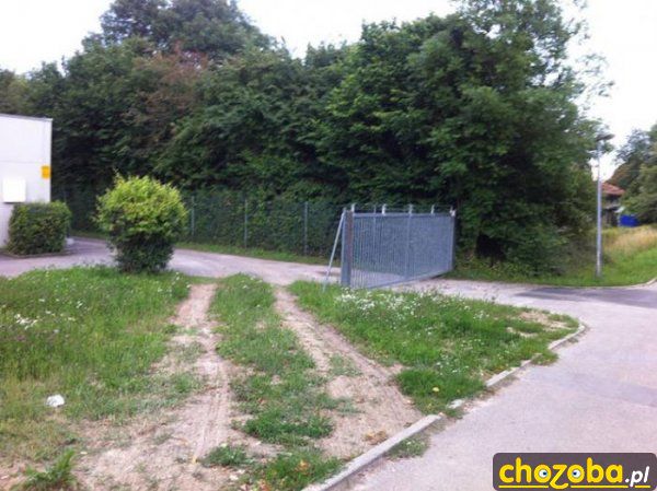 Brama zamknięta
