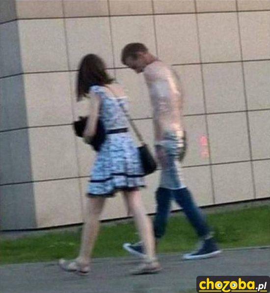 Nowy chłopak jeszcze w folii