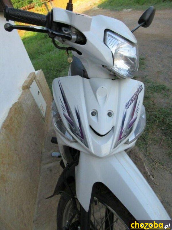Uśmiechnięty skuter