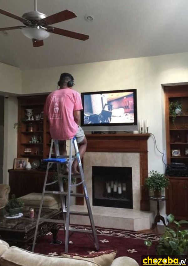 Za wysoko telewizor