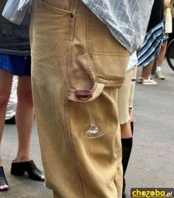 Uchwyt na lampkę wina