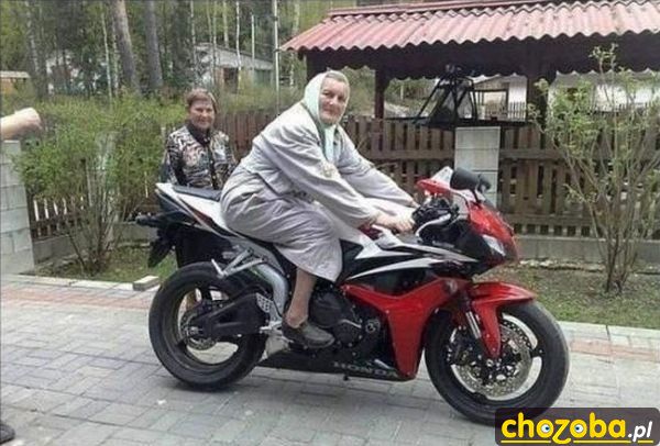 Babka na motorze