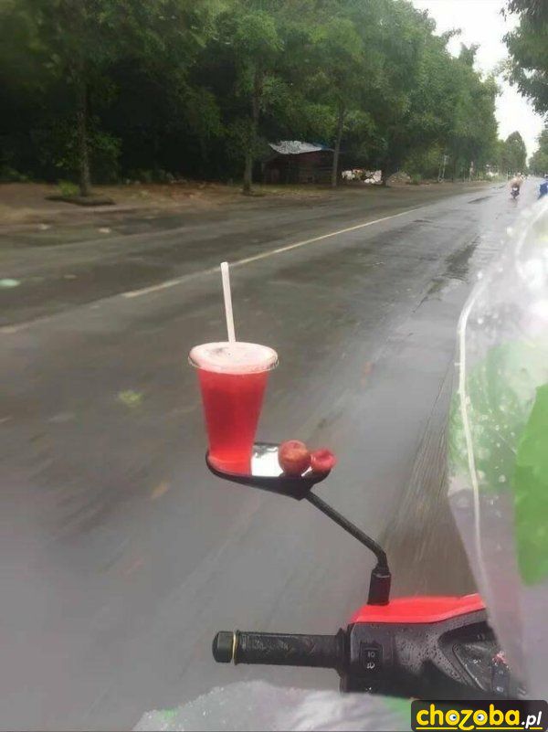 Przekąska na skuterze